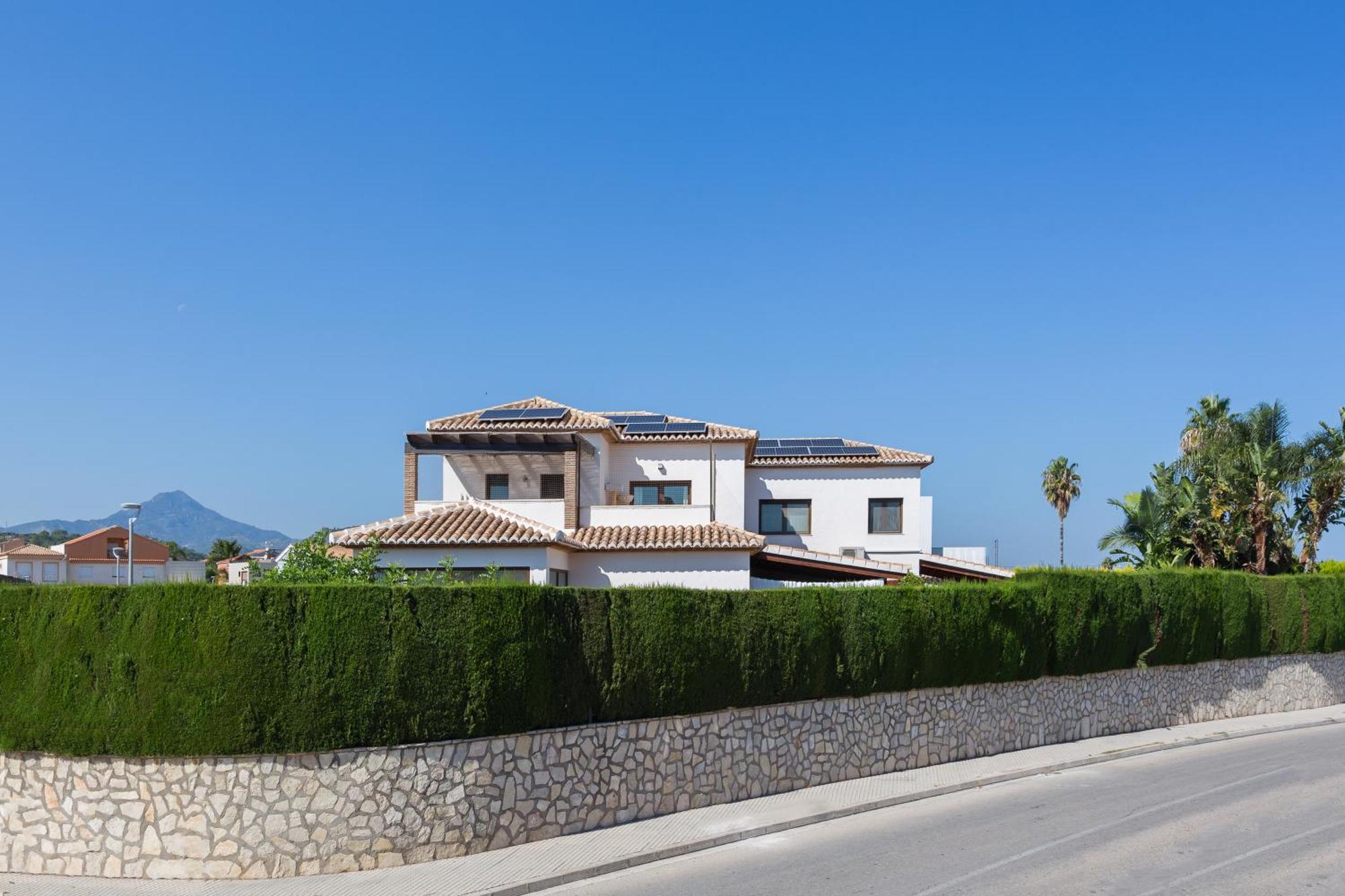 Resort Villa Luny 간디아 외부 사진