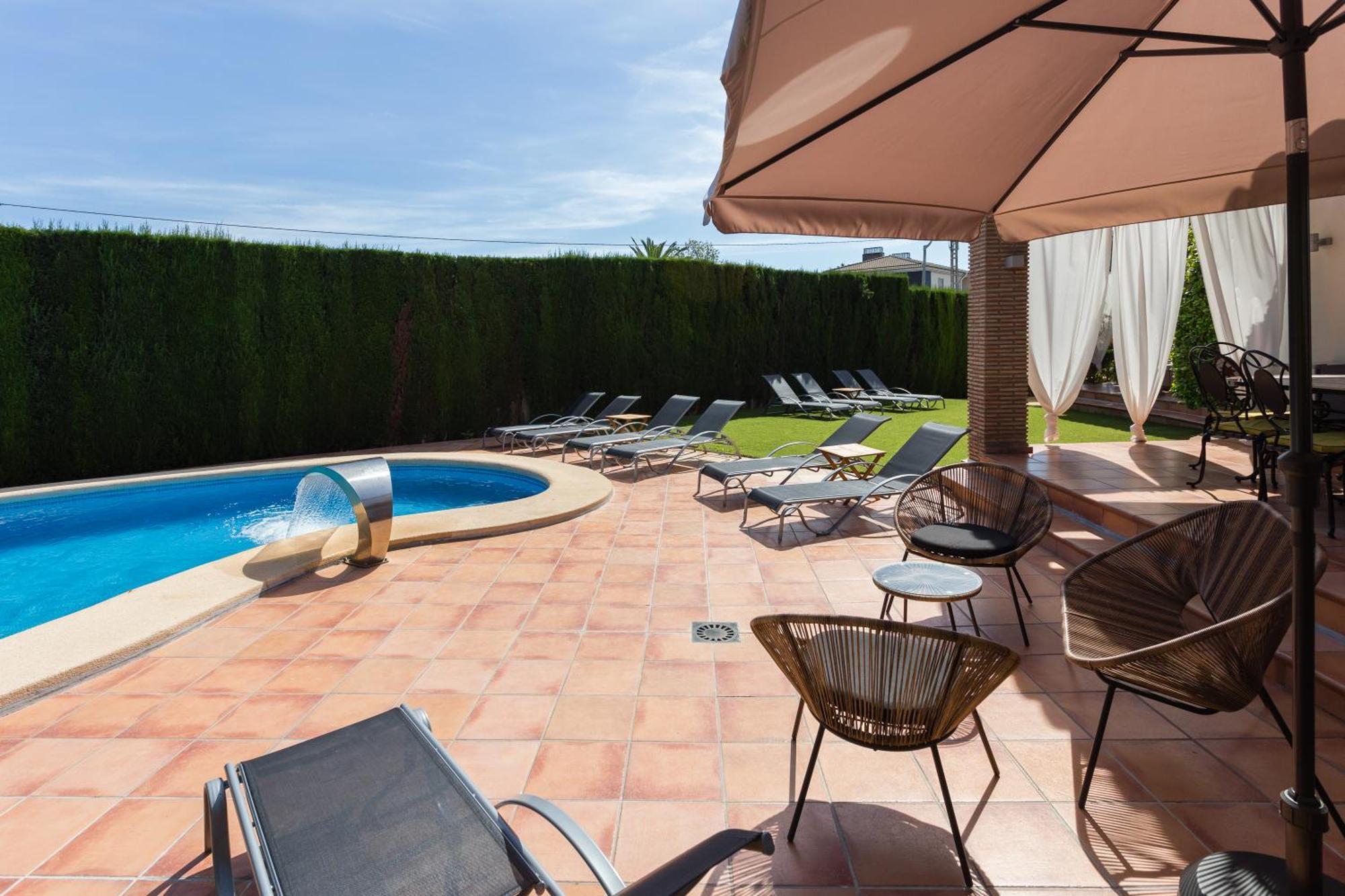 Resort Villa Luny 간디아 외부 사진