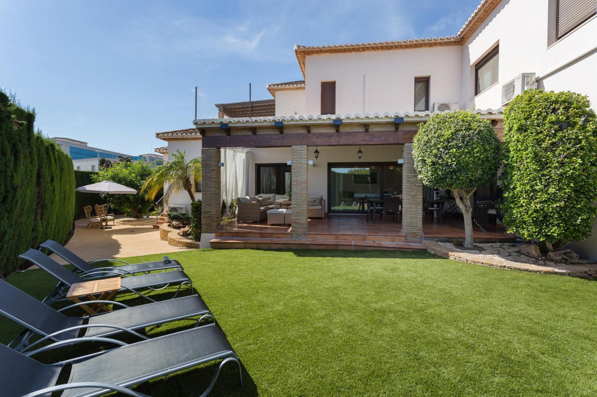 Resort Villa Luny 간디아 외부 사진